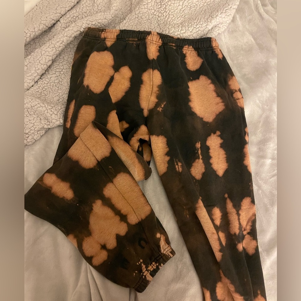 sweatpants